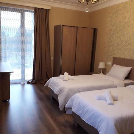 Hotel Dany Тбилиси Екстериор снимка