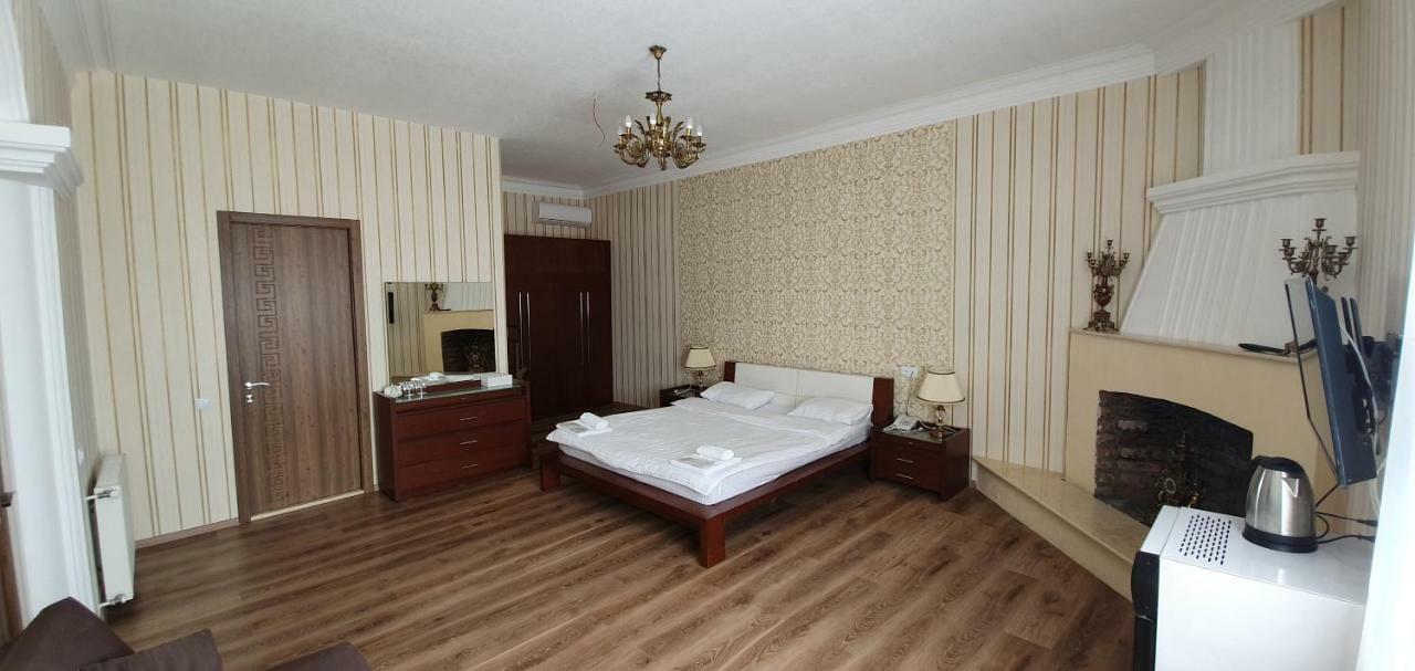 Hotel Dany Тбилиси Екстериор снимка